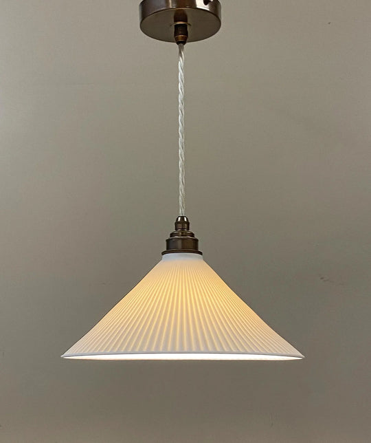 Pleated Coolie Pendant Light (Second)