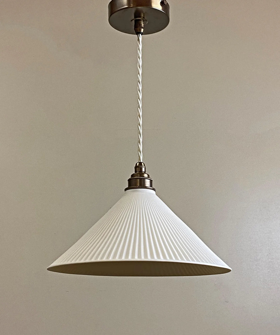 Pleated Coolie Pendant Light (Second)